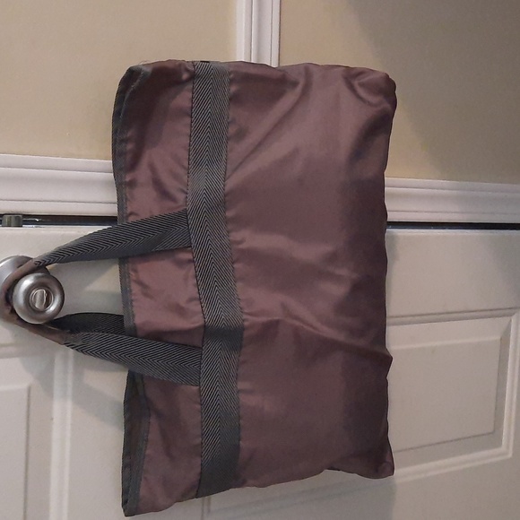 Sir Bentley tote bag 19"wide x 17". It is a brownish color - Picture 4 of 4